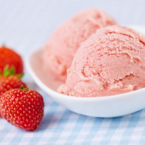 Strawberry Ice Cream - FA1859
