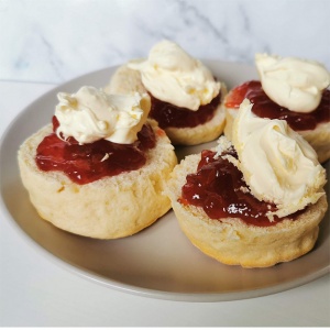 Cornish Cream Tea - FA1033